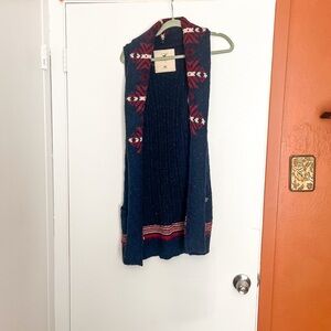 Vintage Y2K Hollister Navy and Red Knit argyle fishermanVest with Tribal Pattern